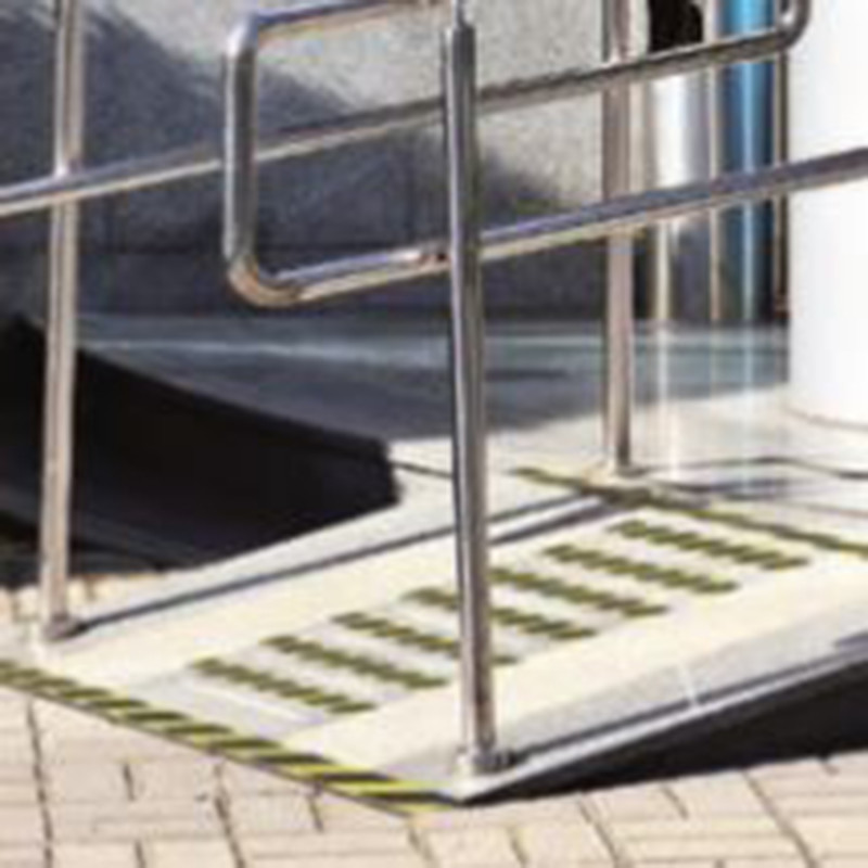 Adhésif antidérapant